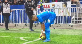 外媒：安哥拉足协邀请阿根廷国家队踢友谊赛的费用为1200万欧